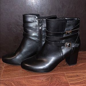 Liz Claiborne Boot Women’s Size 6.5